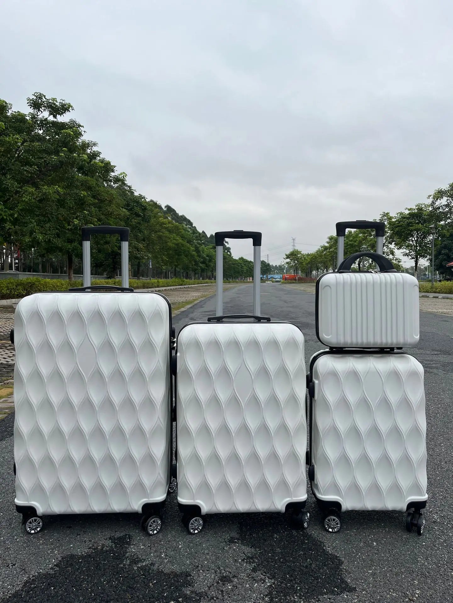 4-Piece ABS Spinner Luggage Set (14/20/24/28 Inch) - Store Deals